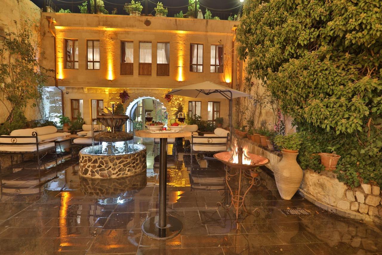 Aja Cappadocia Cave Hotel Ürgüp Bagian luar foto