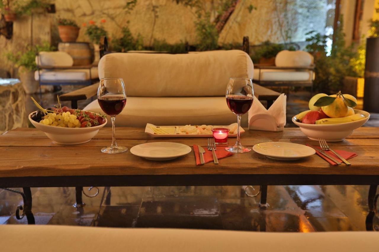 Aja Cappadocia Cave Hotel Ürgüp Bagian luar foto