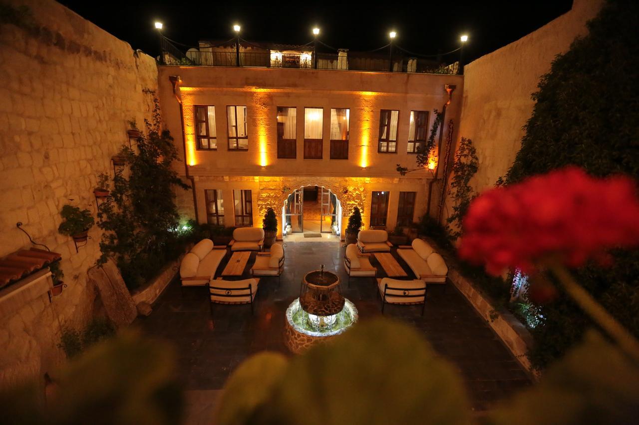 Aja Cappadocia Cave Hotel Ürgüp Bagian luar foto