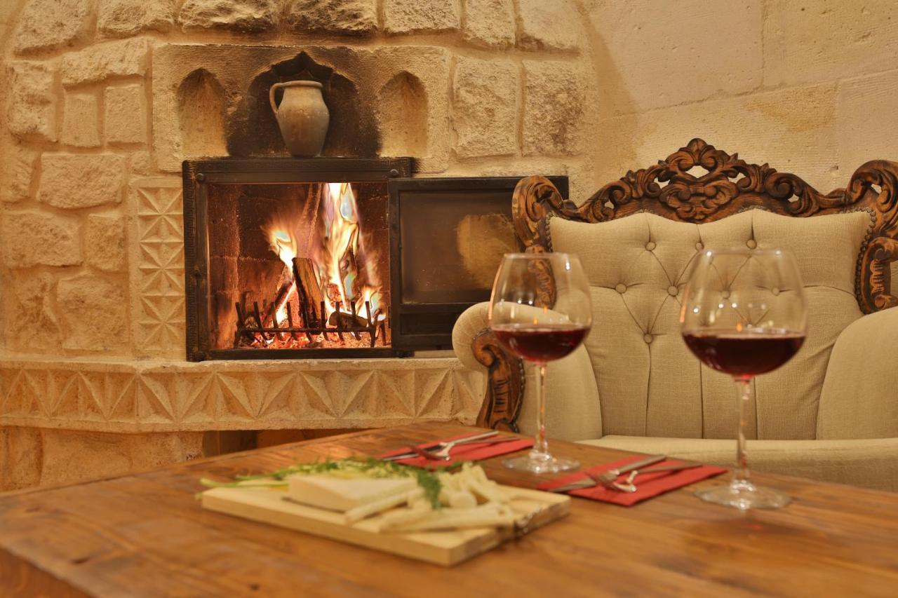 Aja Cappadocia Cave Hotel Ürgüp Bagian luar foto